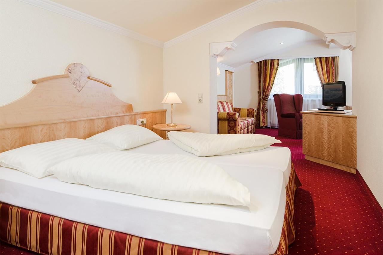 Hotel Jenbacherhof B&B Extérieur photo